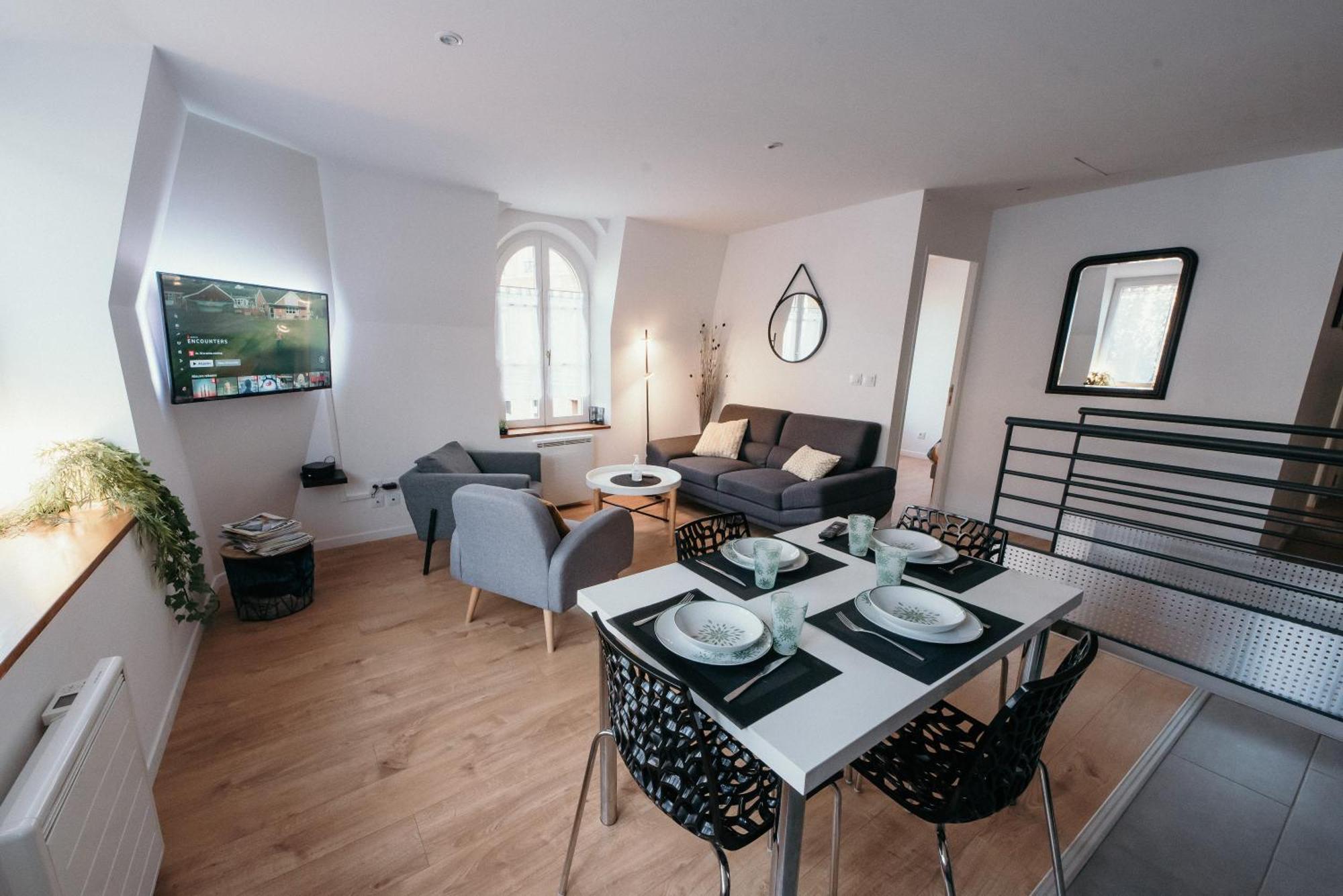 Appartement De Thomas Charleville-Mezieres Luaran gambar