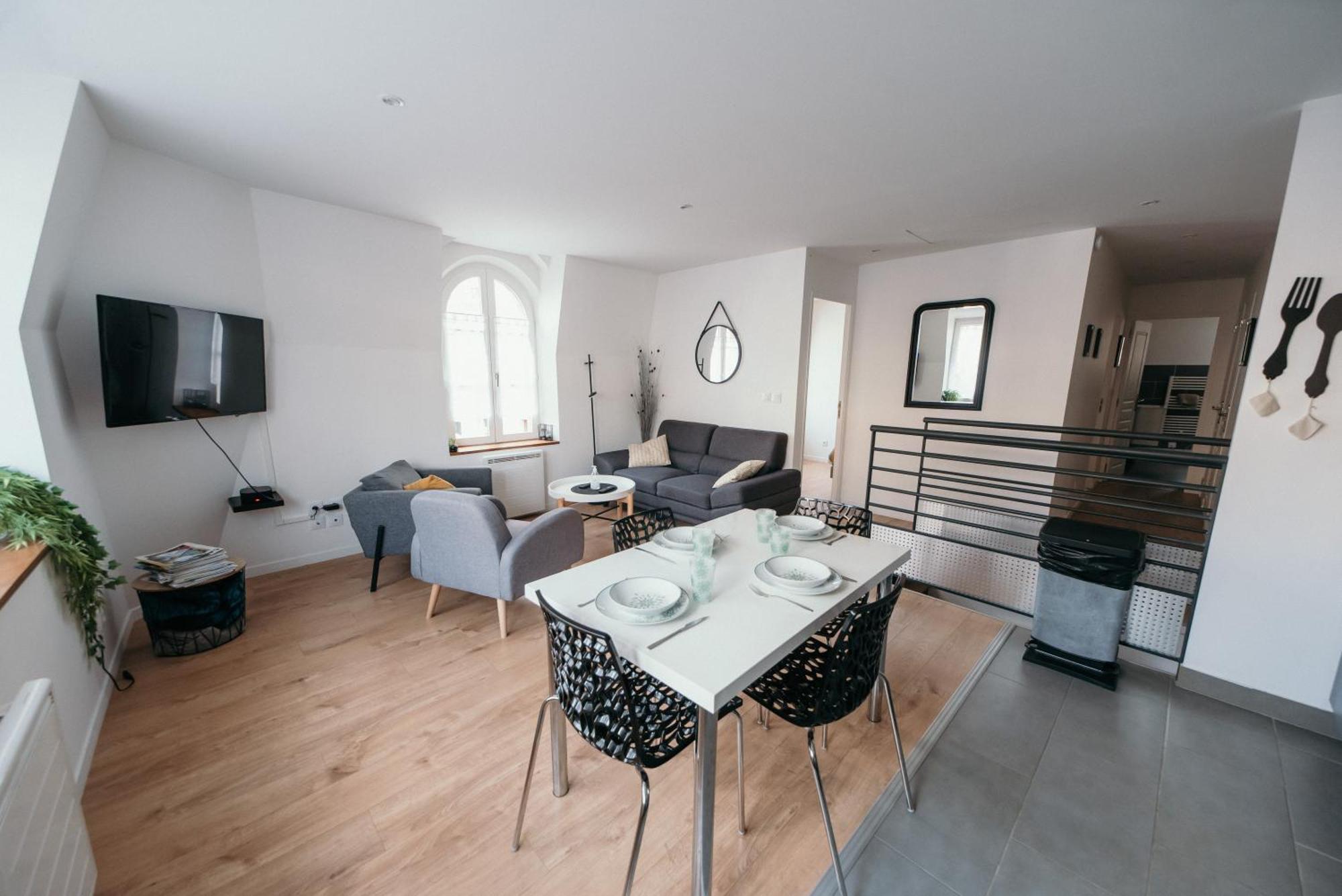 Appartement De Thomas Charleville-Mezieres Luaran gambar